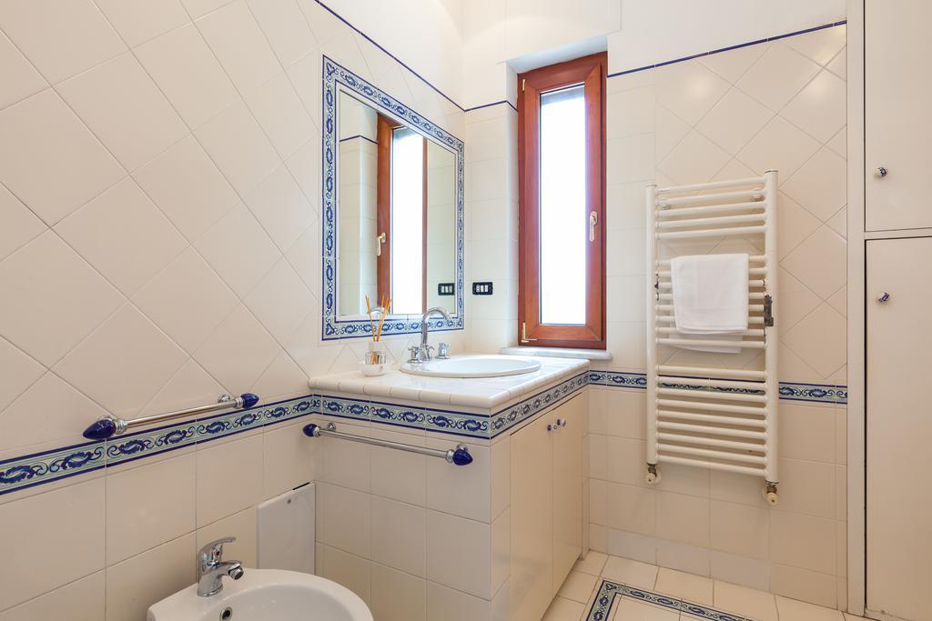 Cervantes I - Bh 65 Naples Exterior photo